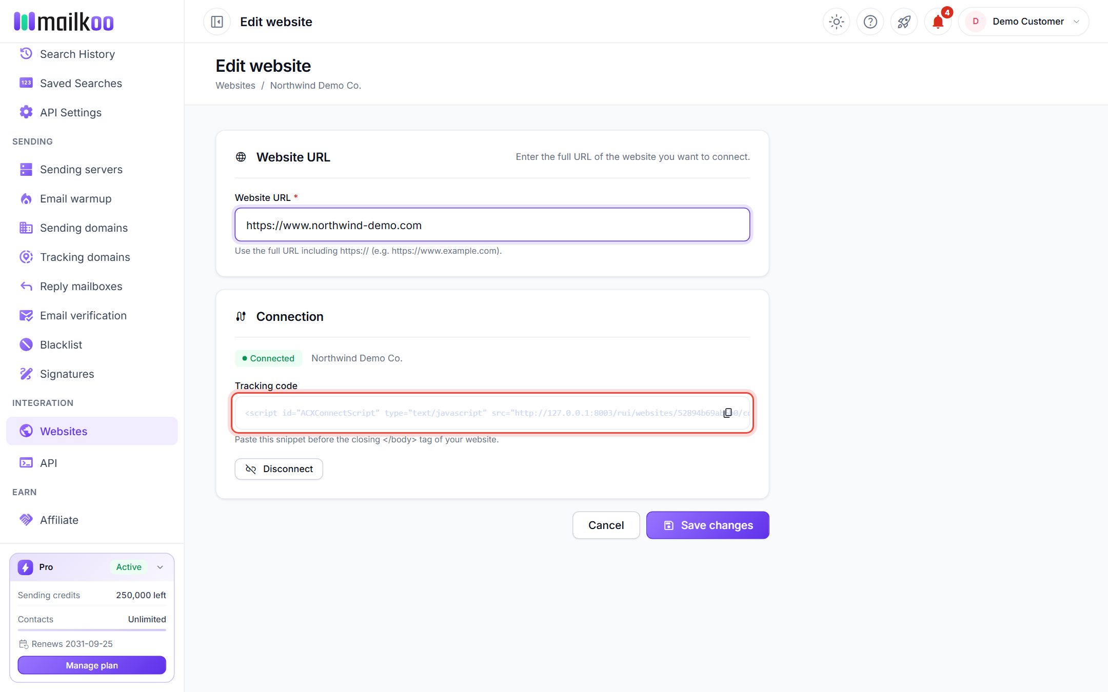 The Edit website page with the tracking code highlighted